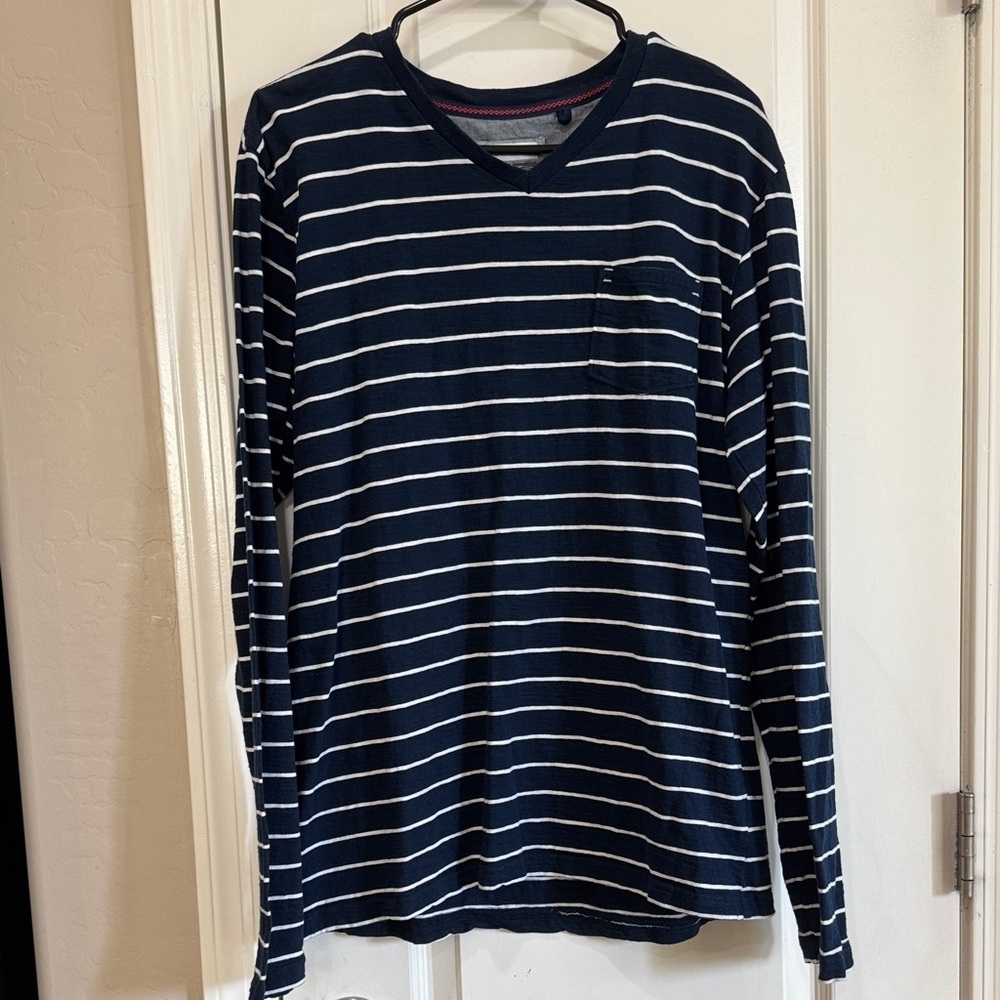PD&C Dark Blue and White Striped Long Sleeve Shirt / J111